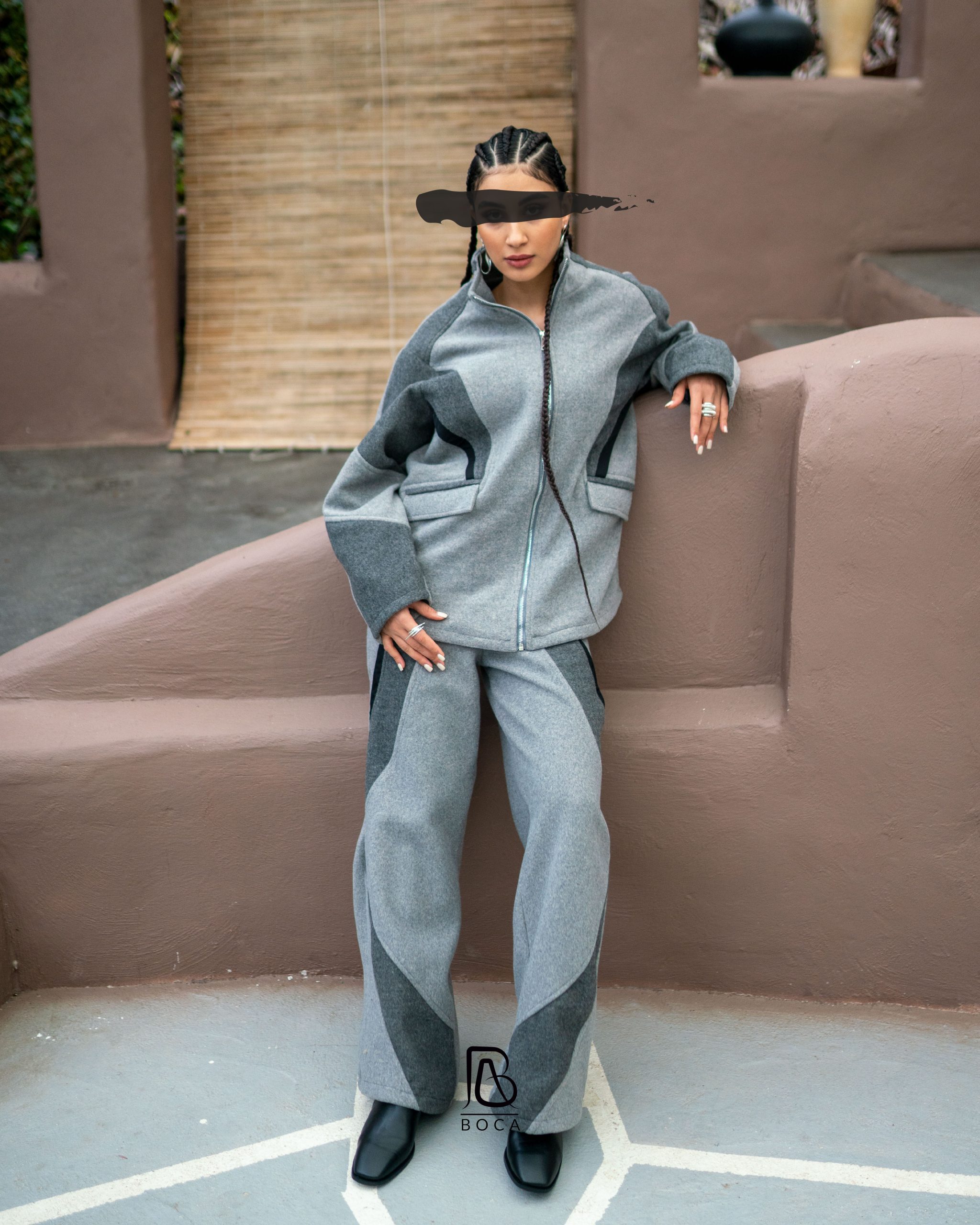 Web ست Tesla - Image 1